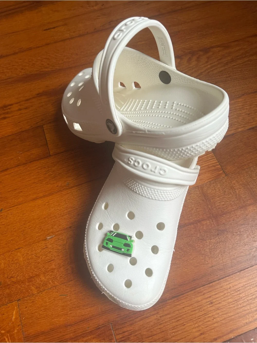 CROCS White Kids Clog with Green Car Jibbitz size M 5/ W 7